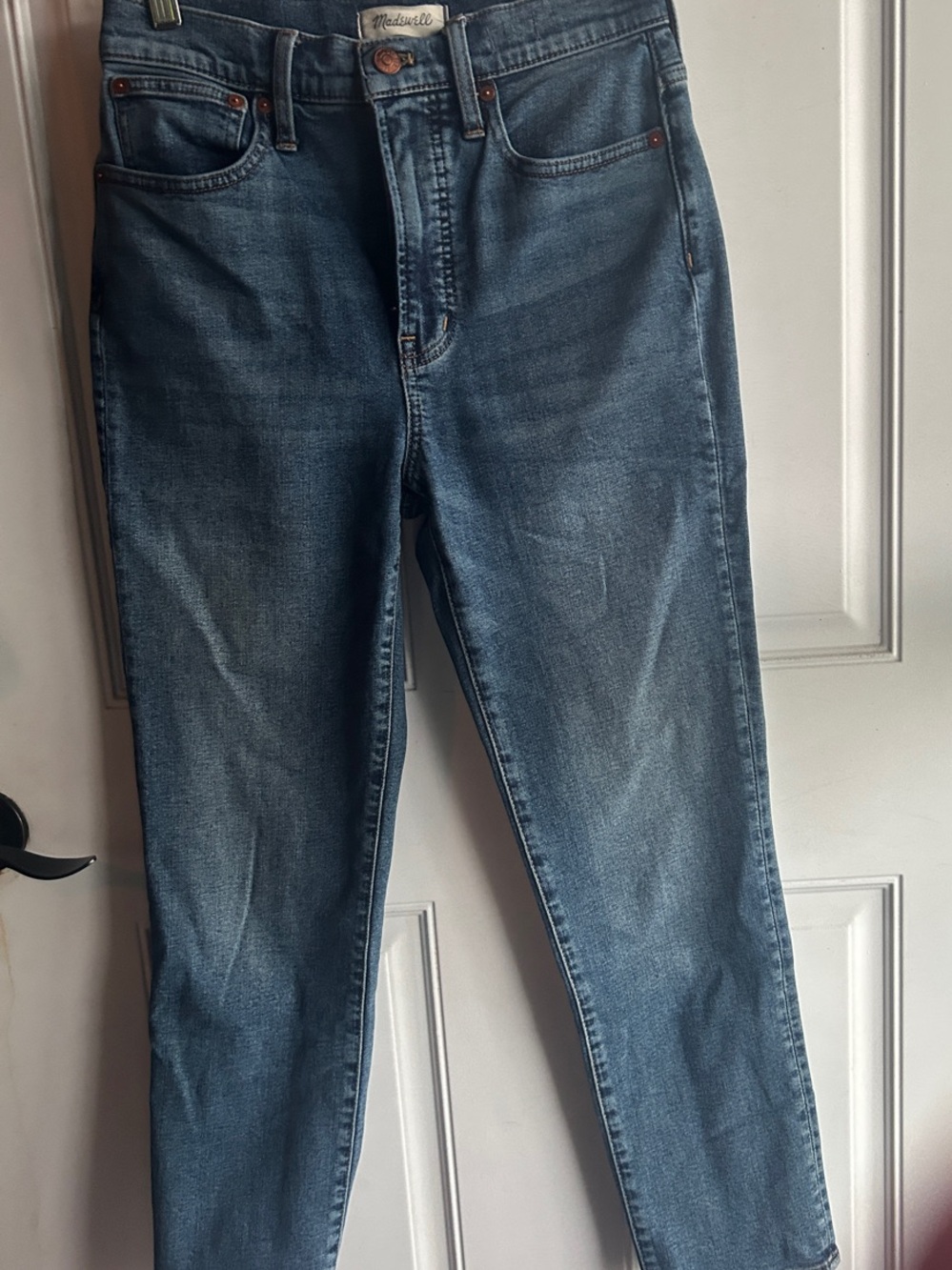 Madewell Straight-Leg Jeans in Faded Blue
